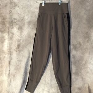 Athleta Venice velvet stripe jogger / Brown w/Black Velvet Stripe / Women  XXS